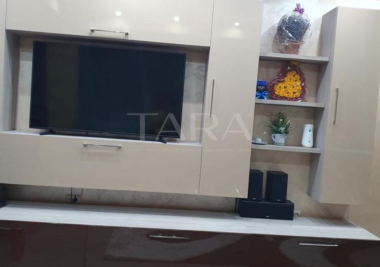 Apartament 2 camere decomandat în zonă excelentă. - Poză 2