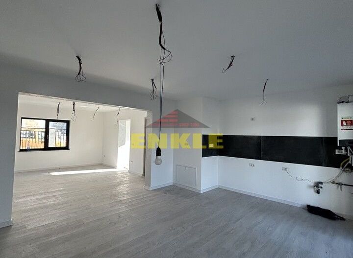 Casa de vanzare, zona Liceul Pedagogic. Pret 225.000€ Negociabil! - Poză 6