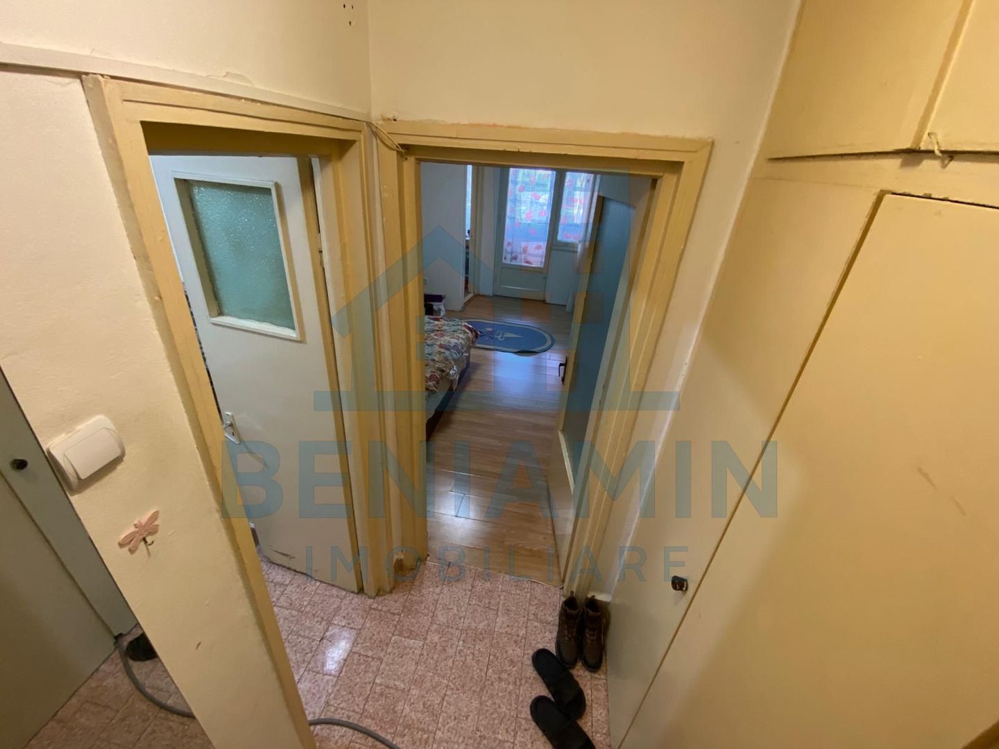 Garsonieră mobilată și utilată, etaj 1 Brazda lui Novac -Baba Novac- - Poză 2