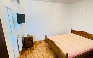 Închiriez apartament 3 camere ultracentral - Poză 5
