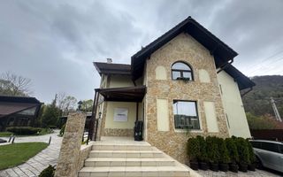Pensiune deosebită în Bran || priveliște panoramică, facilitati premium - Poză 36