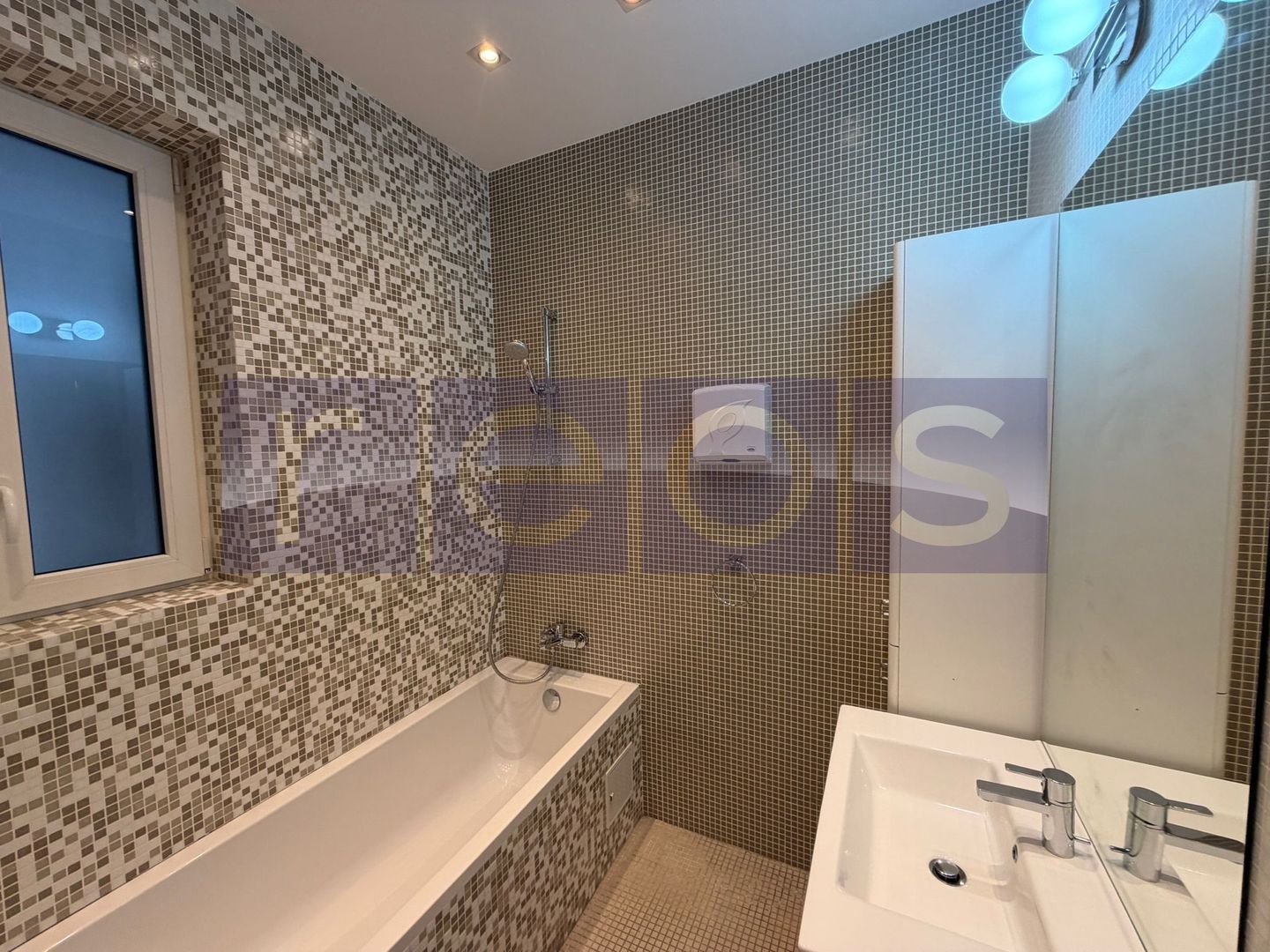 INCHIRIERE VILA INTERBELICA | CAPITALE | 360 MP | NOU RENOVATA | LUX - Poză 43