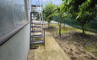 🏡 Casă renovată cu 6 camere, teren 557 mp – Berceni, Prahova - Poză 19