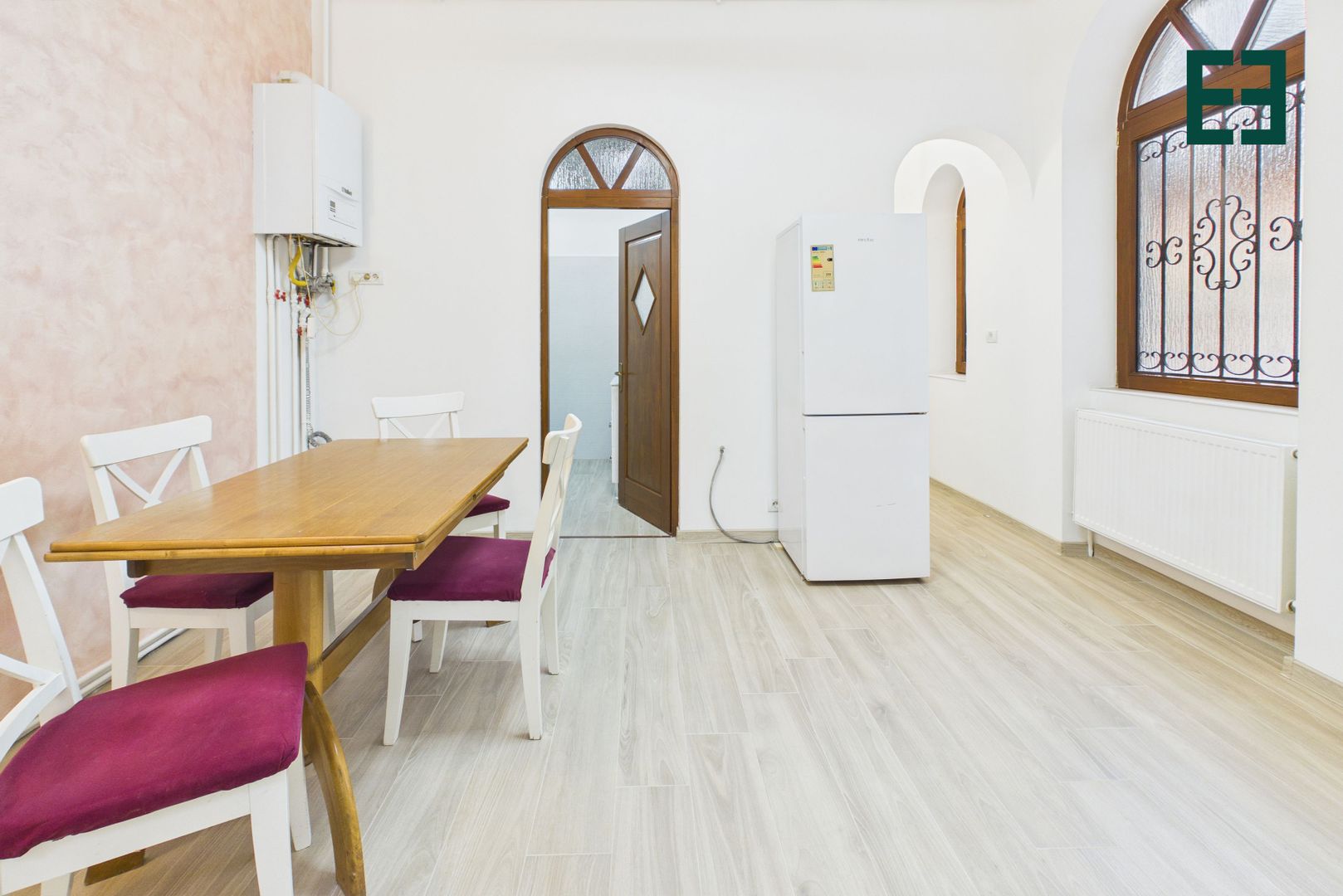 De închiriat Apartament cu 2 camere etaj 1 - Zonă Centrală - Arad - Poză 9