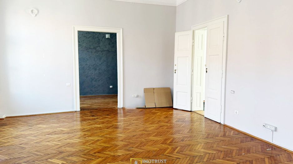 De închiriat – Spațiu birouri 256 mp | Ultracentral Arad - Poză 2