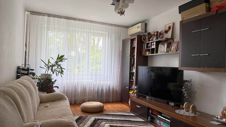 3 camere decomandat, metrou Titan la 2 minute, eliberabil octombrie - Poză 1