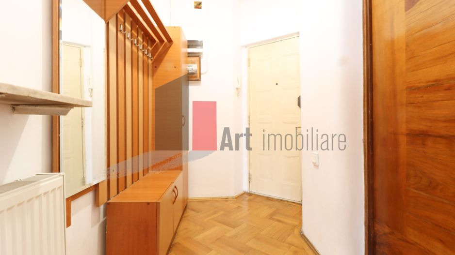 Apartamentul "DEKORA", bloc Art Deco, interior compartimentat de exceptie - Poză 8