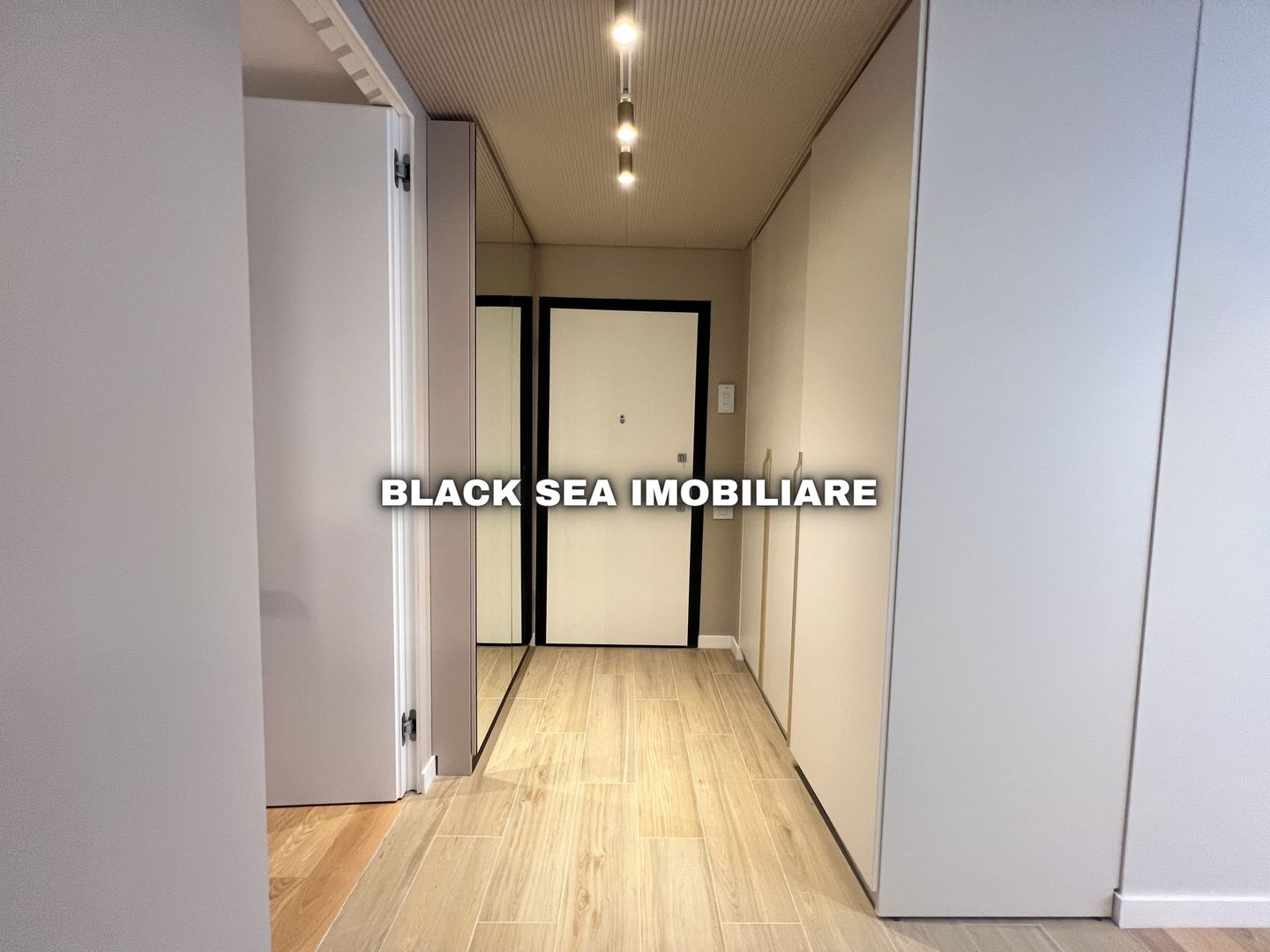 Apartament 3 camere Ultramodern zona Summerland - TERMEN LUNG - Poză 10