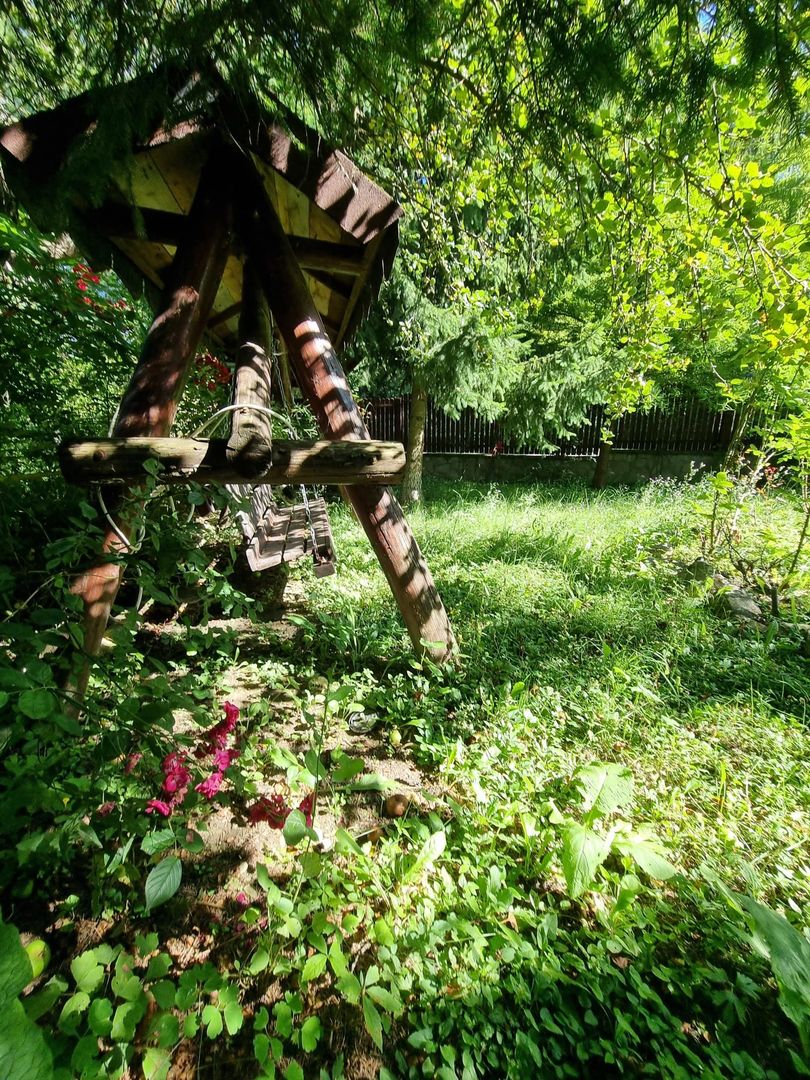 Casa de la marginea padurii! - Poză 8