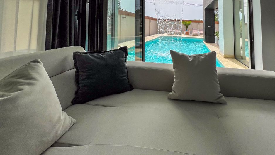 Ready to move  |  Vila premium cu piscina și jacuzzi încălzite - Poză 15