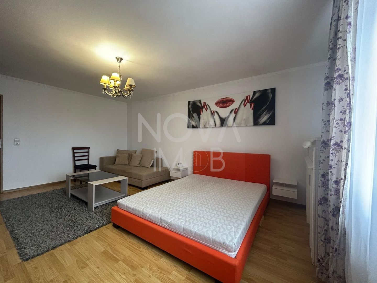 Garsoniera 45 mp cu balcon, mobilata, utilata - zona Lazaret - Poză 3