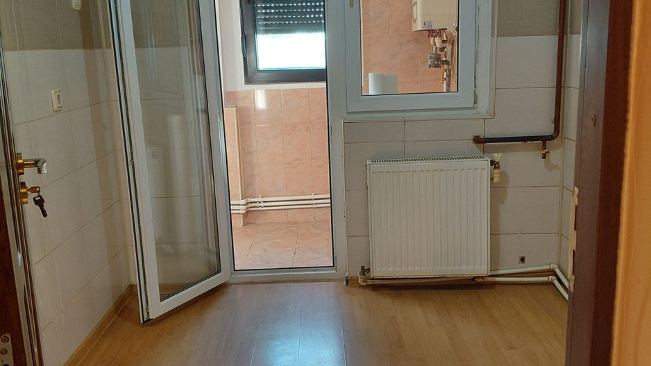 Apartament 2 camere, Tiglina 2, etaj 4,  balcon mare, liber! - Poză 14