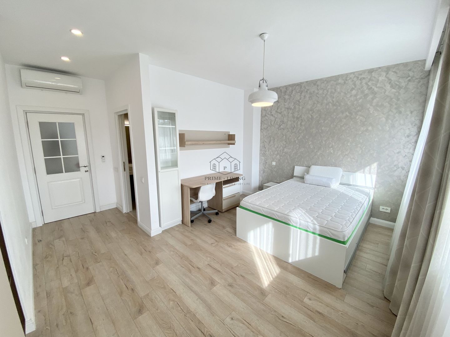 VILA SPATIOASA CU 5 CAMERE LA INCHIRIERE IN COMPLEX REZIDENTIAL - Poză 3