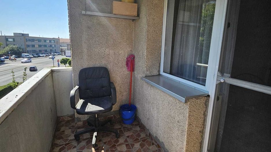 APARTAMENT 5 CAMERE 120000 euro negociabil - Poză 8