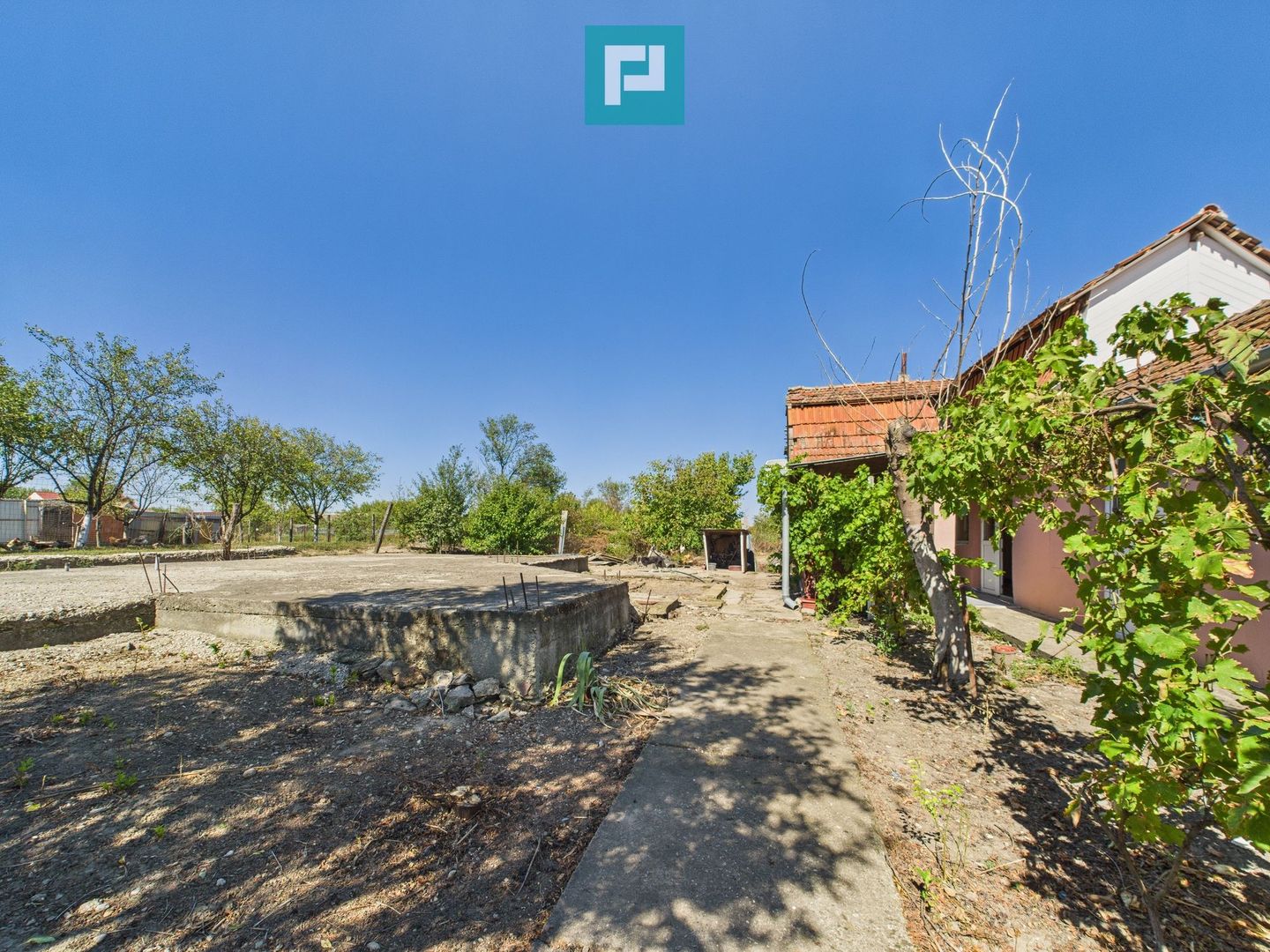 Casă și teren în Moravița, Timiș-poziție excelentă - Poză 16