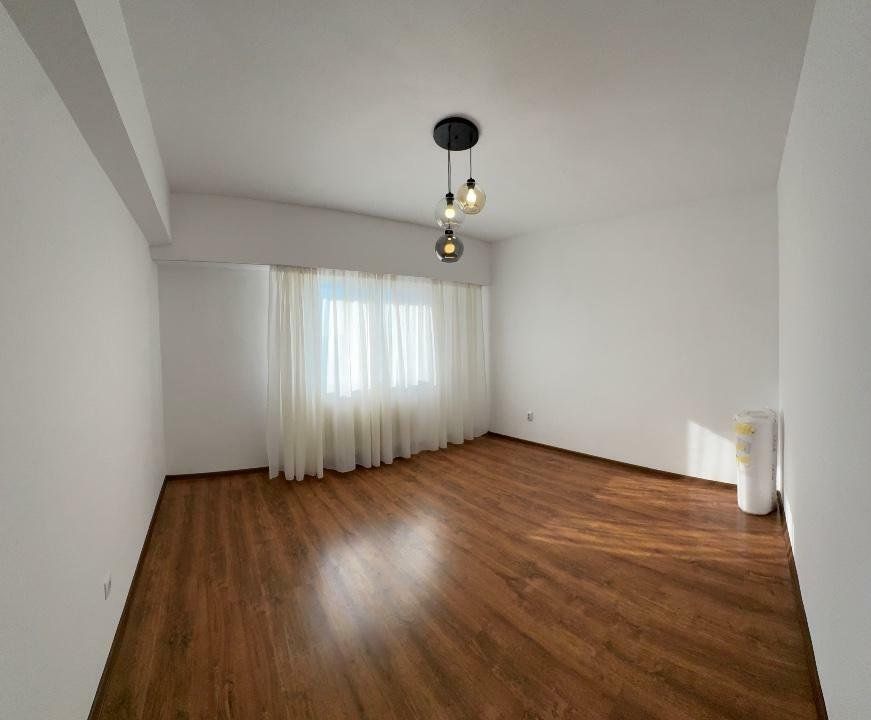 Apartament 3 camere spatios cu loc de parcare pe Str. Icoanei - Poză 12
