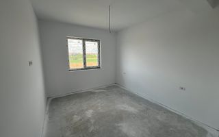 Duplex 4 camere cu etaj | 2 bai | Giroc - Poză 9