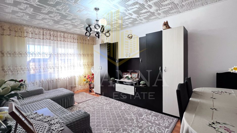 De vanzare 3 camere , decomandat -zona Vasile Alecsandri. - Poză 2