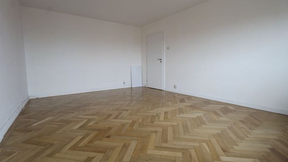 Inchiriez garsoniera Piata Alba Iulia direct proprietar - Poză 2