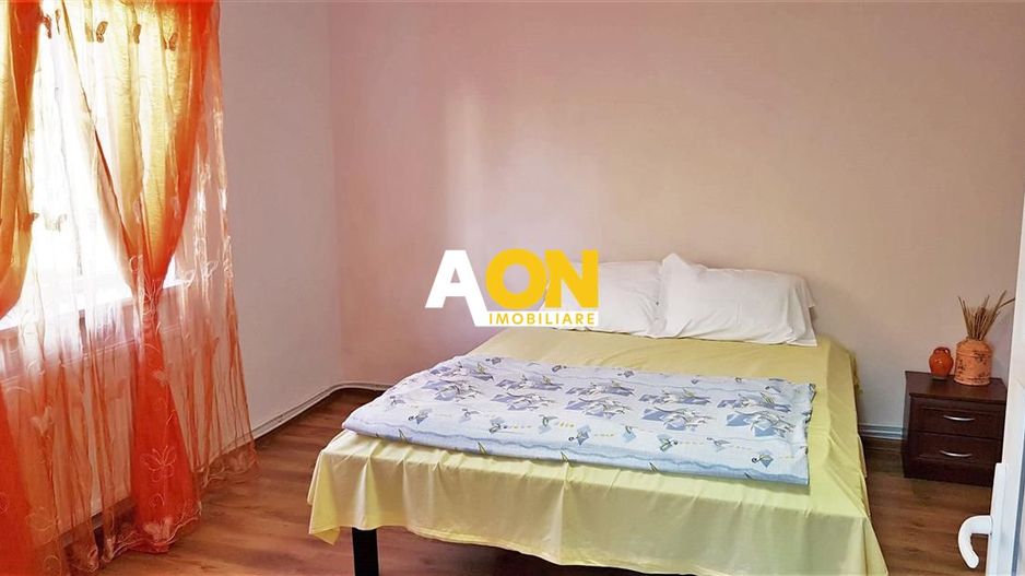 Casa de inchiriat, 2 camere, 250 mp teren, curte comuna, zona Centru - Poză 3