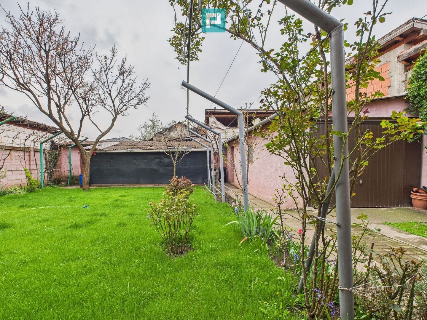 Casă individuală pe un nivel în zona Mehala - Poză 10