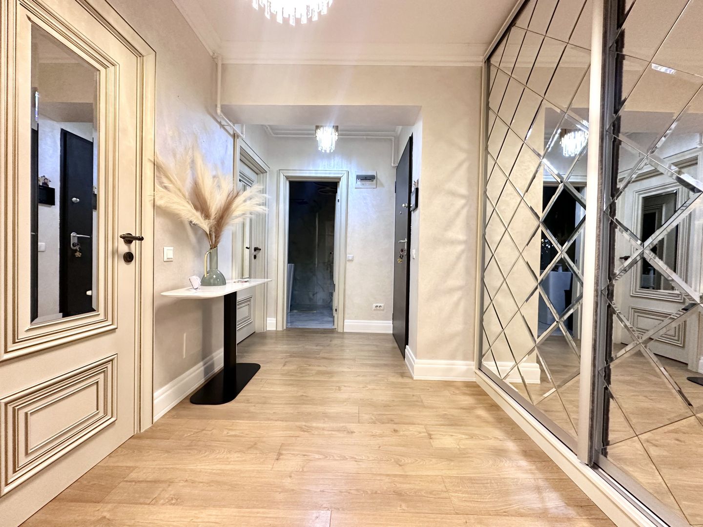 Exigent Plaza Residence Faza 2-Tipul H 60 mp - MOBILAT PREMIUM - Poză 3