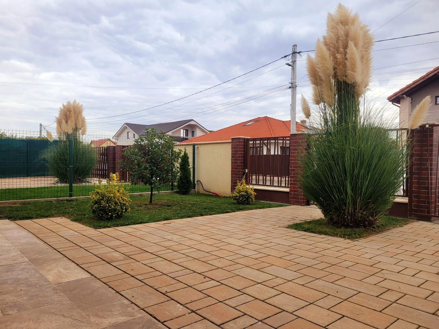 Duplex modern 5 camere 120 mp teren 335 mp Dumbravita Ferventia - Poză 14