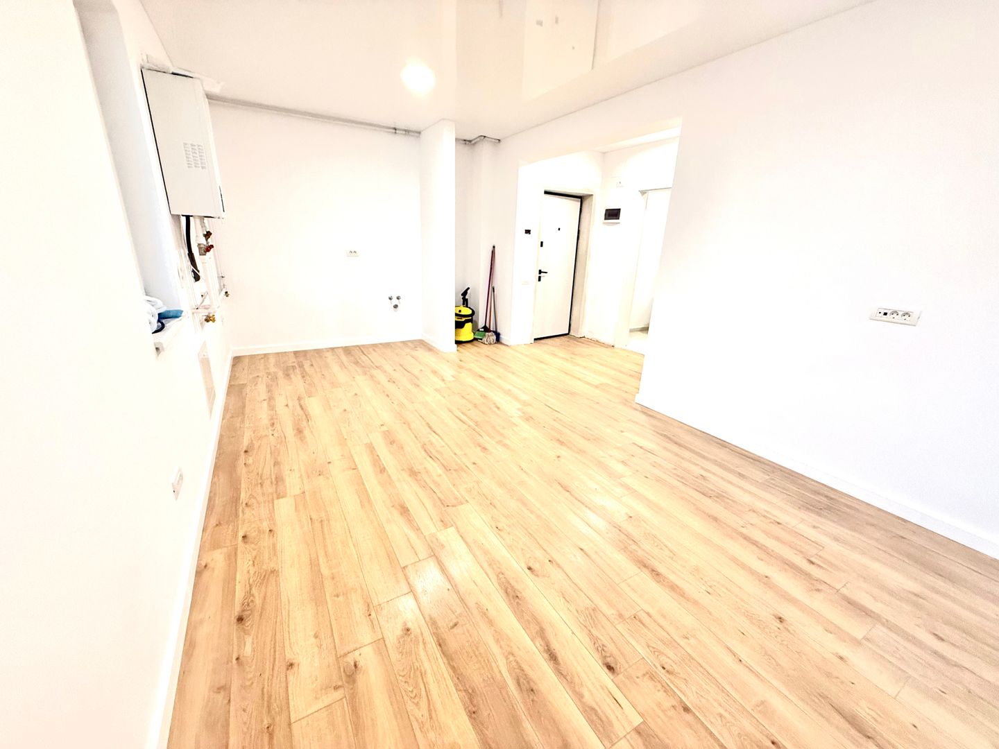 Ap. 2 cam. aprilie 2026 zona Militari Residence - Poză 7