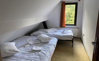 Vilă complet utilată | 6 dormitoare | lângă pârtia Arena Păltiniș - Poză 11