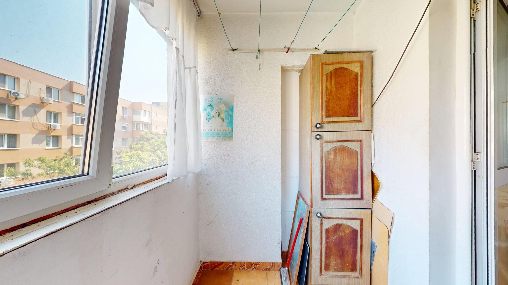 5 min Metrou Crangasi Apartament 3 camere - Poză 12