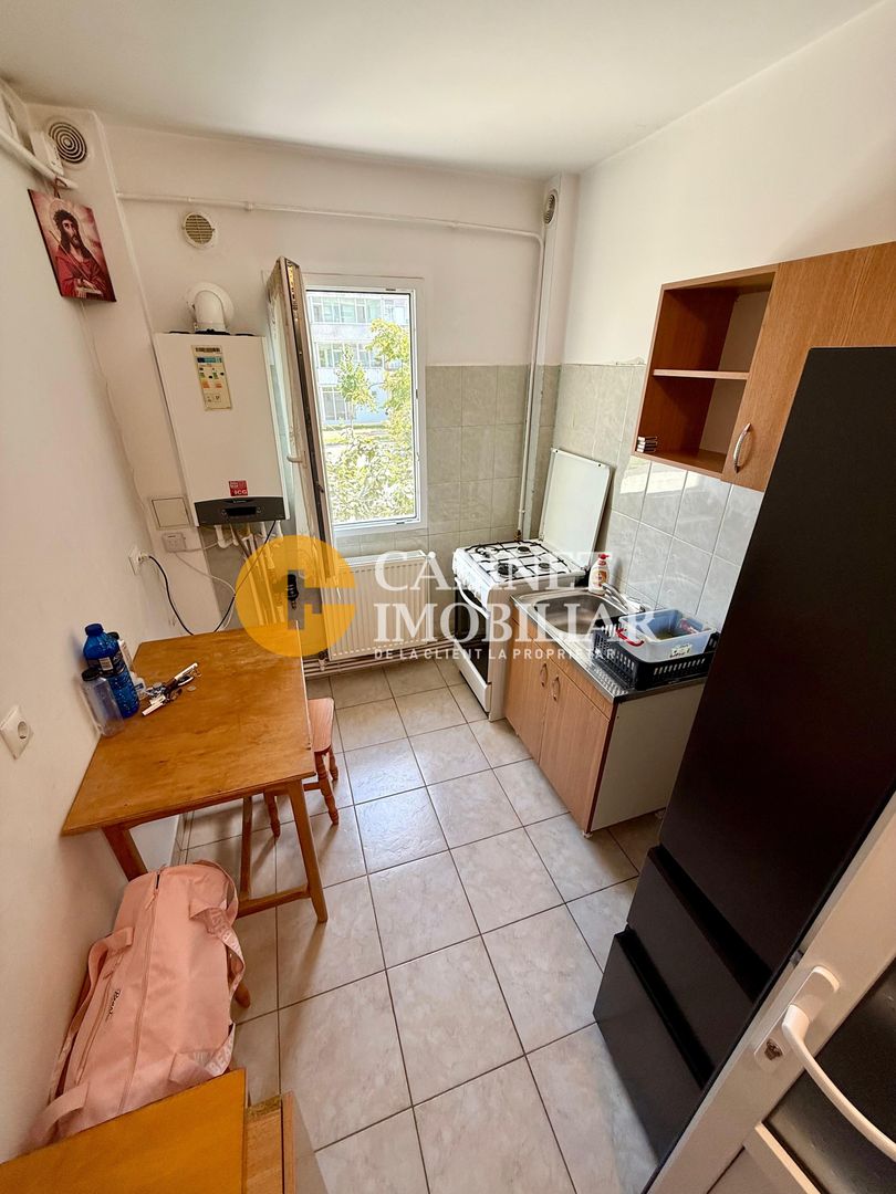 Apartament cu 2 Camere - Etaj 1 - Zona Cantemir - Poză 5