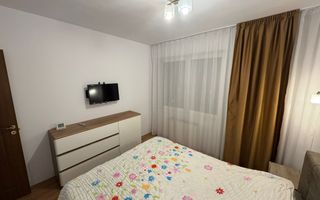 Apartament de 3 camere, 74mp, decomandat, Zona Fortuna - Poză 4