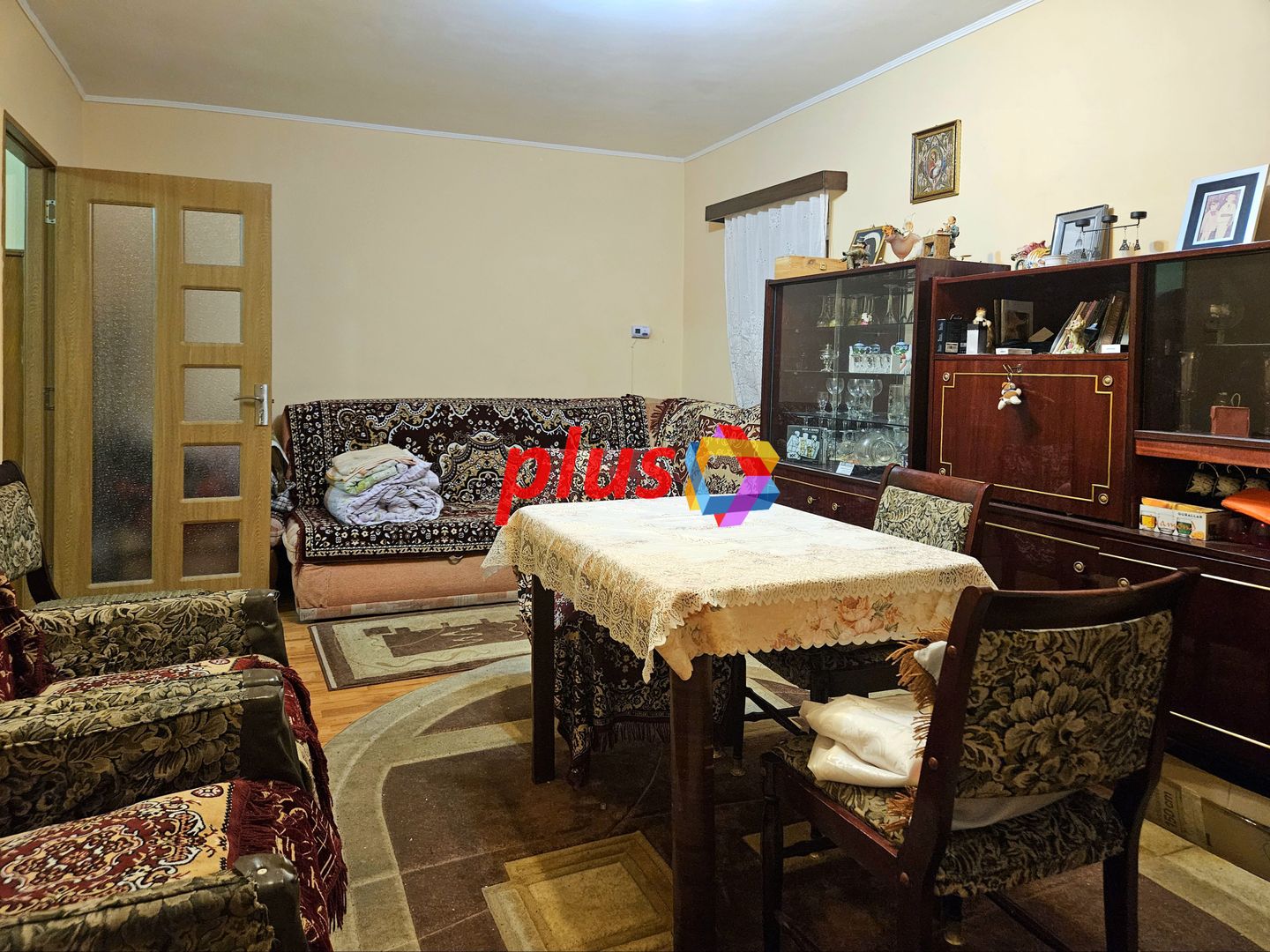 Apartament cu trei camere, zona Racadau 76 mp - Poză 6