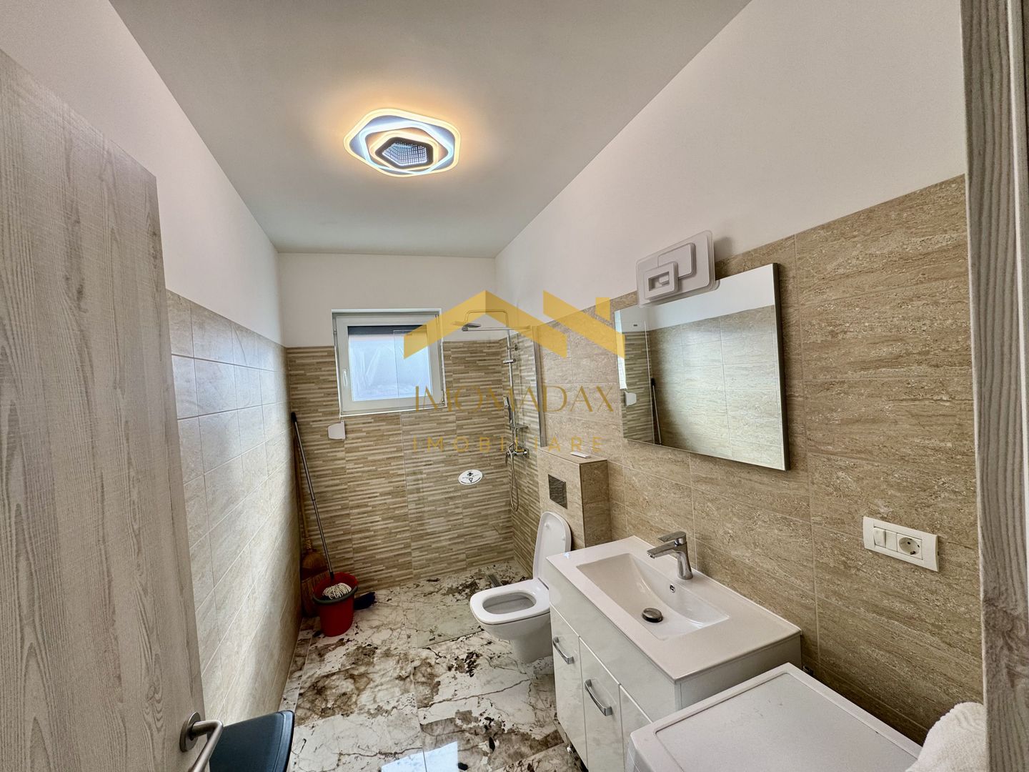 Ghiroda-Penthouse-Mobilat Complet - Poză 18
