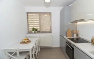 Casa cu 4 camere pe strada Campului, Pitesti - Poză 11