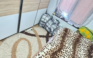 🏡 CASĂ DE VÂNZARE ÎNTR-O ZONĂ BUNĂ – CONFORT, SPAȚIU ȘI POSIBILITATE - Poză 7