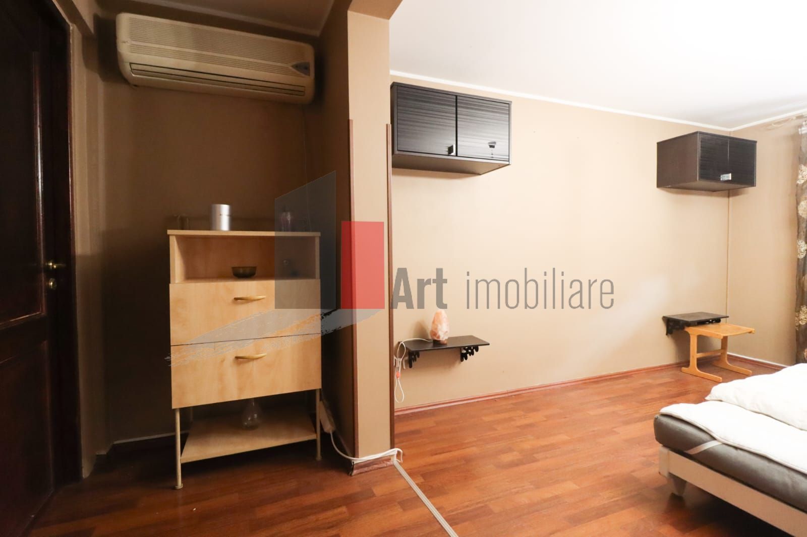 Vila "VARDA" , 200 MP utili, teren 160 mp - Poză 14