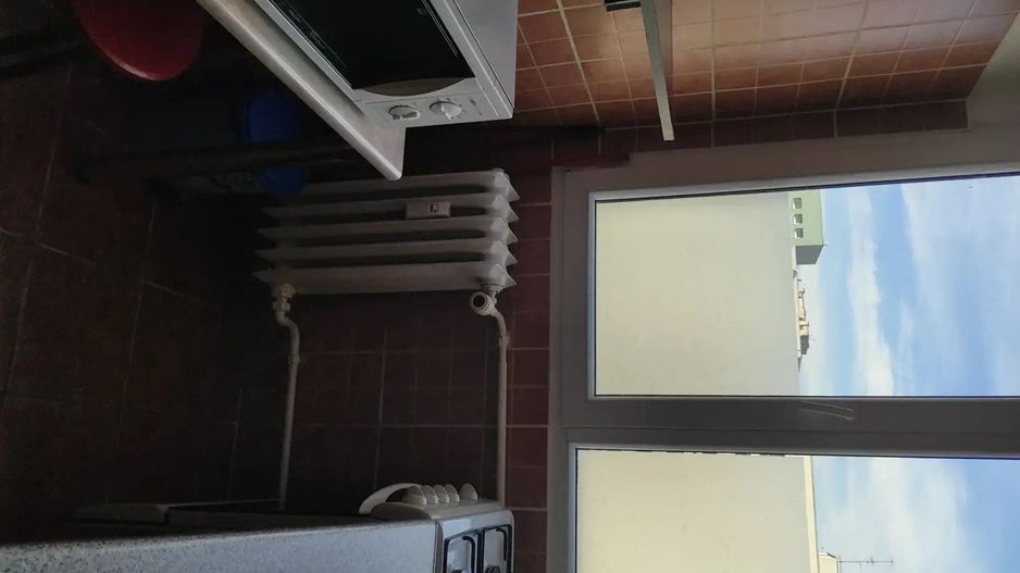 Inchiriez garsoniera Dristor metrou - Poză 7