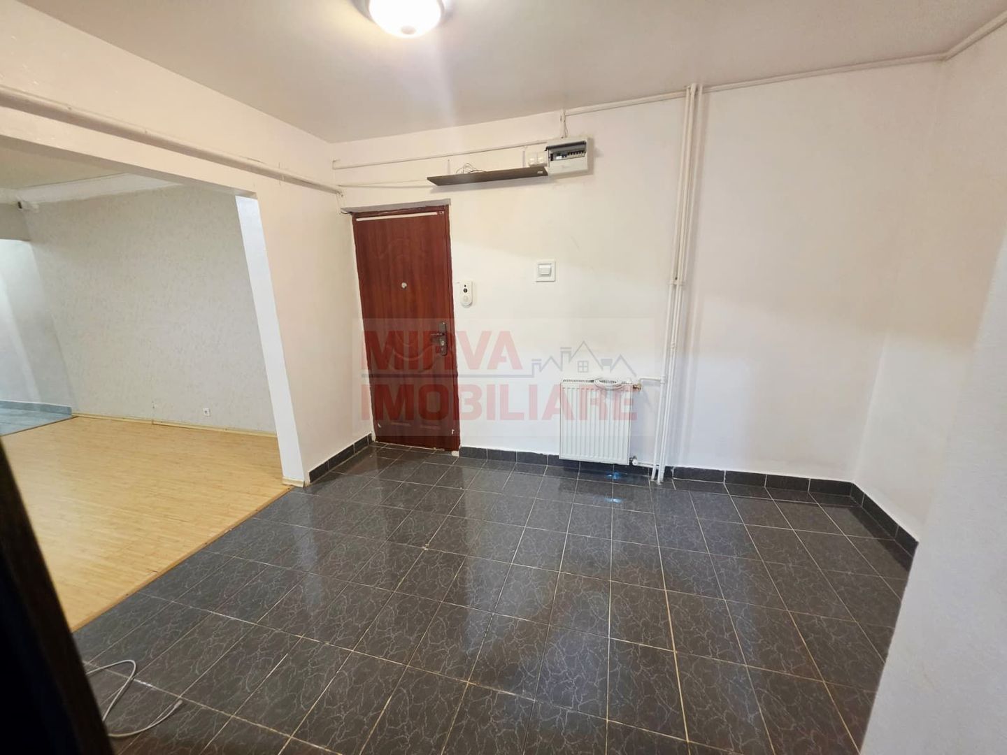Apartament 2 camere de vanzare | Marasesti | an 1991 | Parter - Poză 8