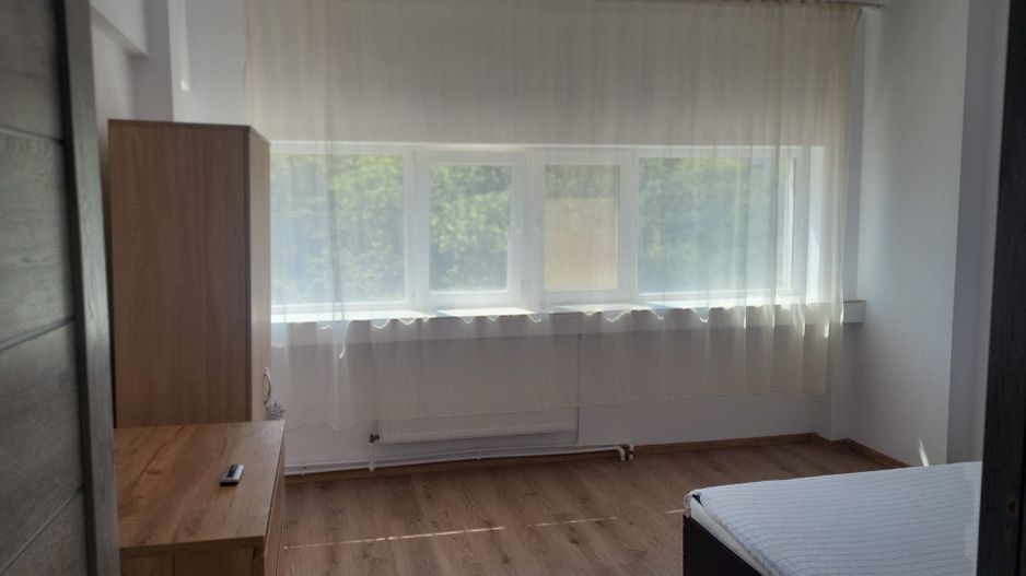 Apartament cu 4 camere  superb (100mp) - Poză 7