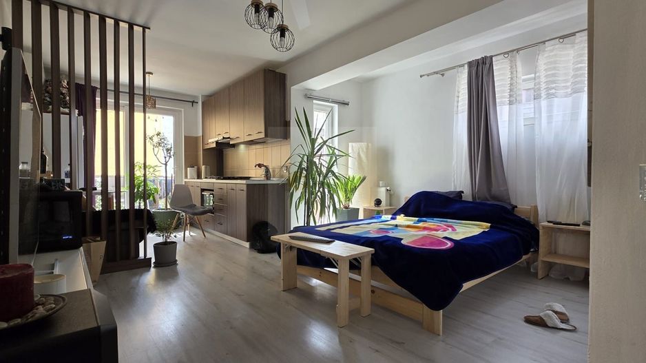 Garsoniera | Mobilat | 1/4 | Utilat | 2007 | Drumul Taberei - Poză 1