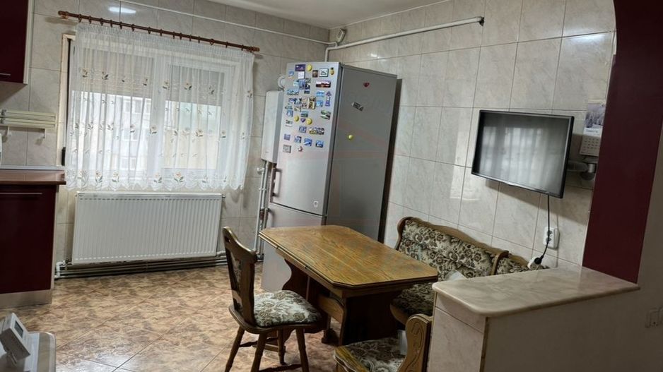 APARTAMENT DE ÎNCHIRIAT – 3 CAMERE | MICRO 20 - Poză 4