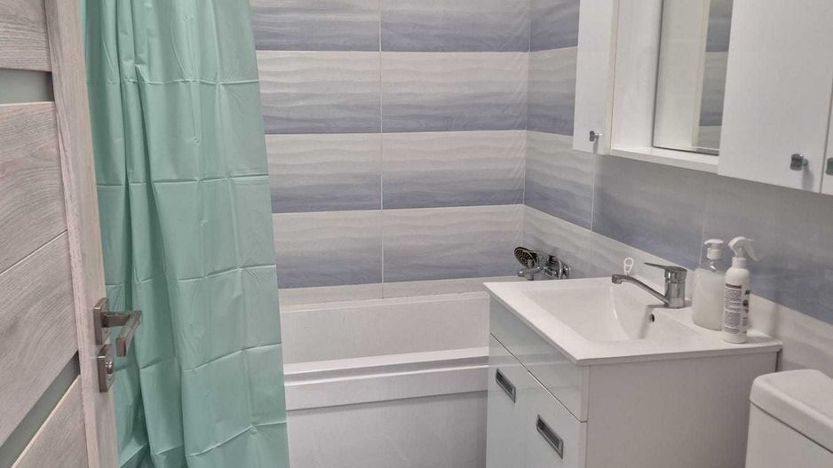 Garsoniera moderna 40 mp, parcare inclusa, centrala, pet friendly - Poză 5