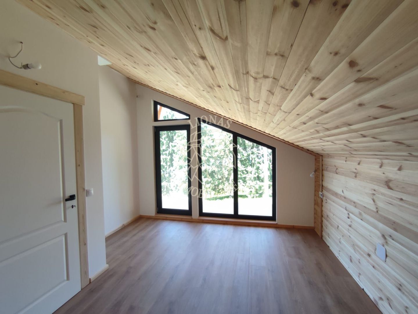 Cabana Noua 3 camere cu acces la Lac-teren 300 mp-terasa-Colibita - Poză 7