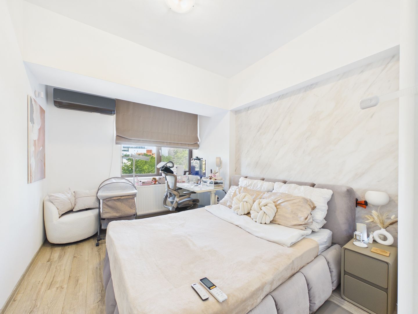 Apartament cu 3 camere de vanzare, centrala proprie - Mihai Bravu - Poză 8