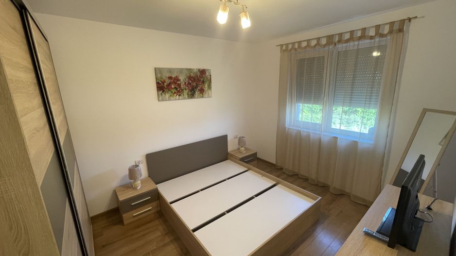 Giroc-Profi Super | 2 camere | Loc de parcare | Etaj intermediar - Poză 12