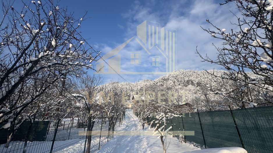 VILA S+P+E-306 MP, TEREN 2078 MP, CAMPULUNG - Poză 42