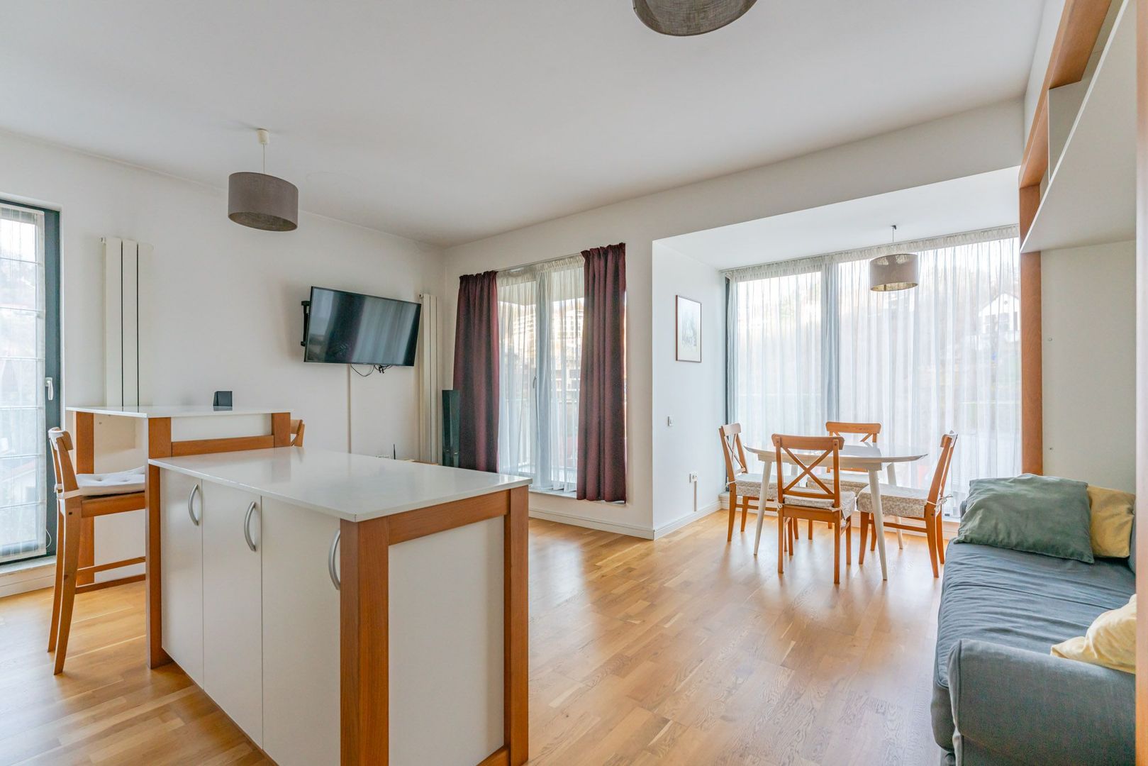Apartament 2 Camere de Închiriat – Zona Șchei, Parcare Privată - Poză 9