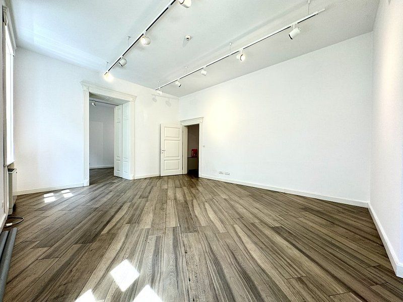 Birou elegant si spațios in Piața Unirii - Poză 5