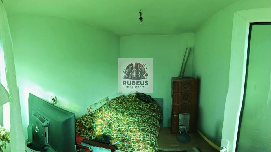 Casa cu personalitate in Calomfirescu – spatiu, liniste si teren gener - Poză 29